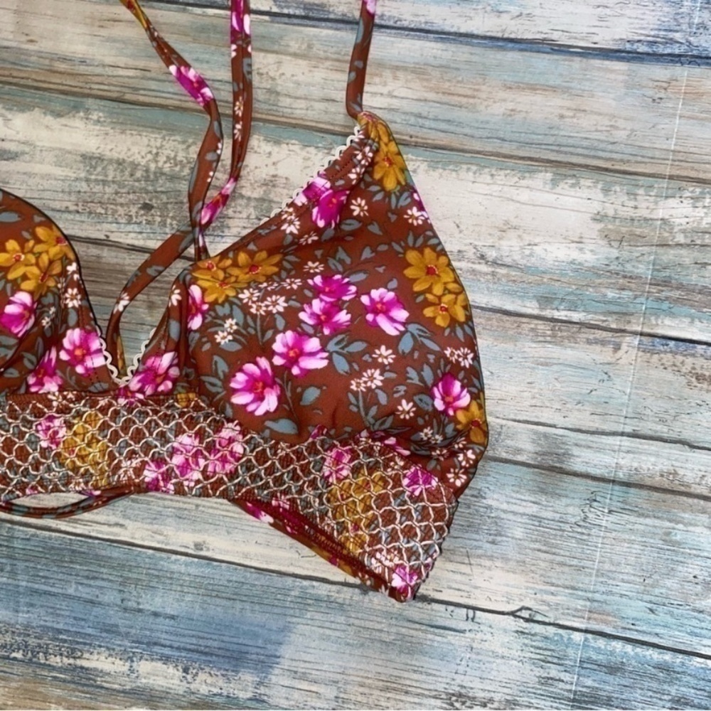 Xhilaration Smocked Floral Triangle Bikini Top Large Boho Bralette Swim - Picture 3 of 5